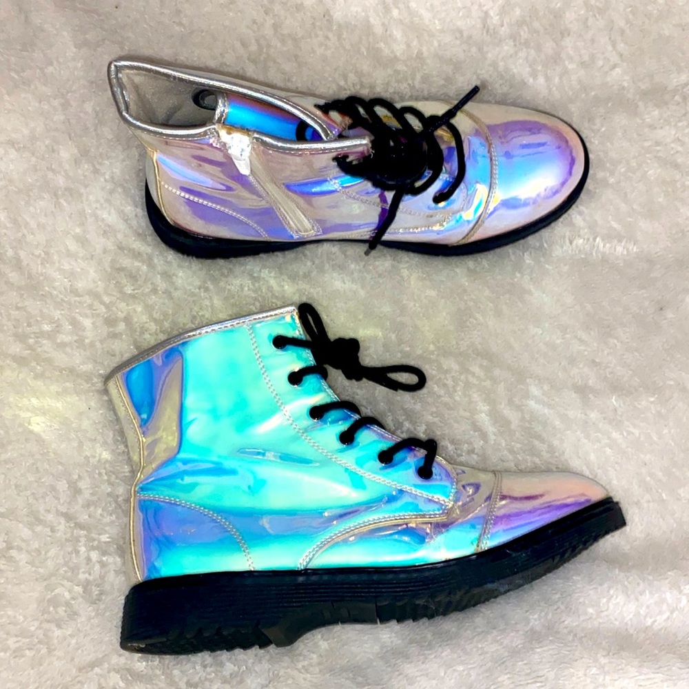 Children’s Place holographic boots